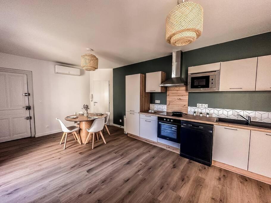 T2 Le Miredames Apartman Castres  Kültér fotó